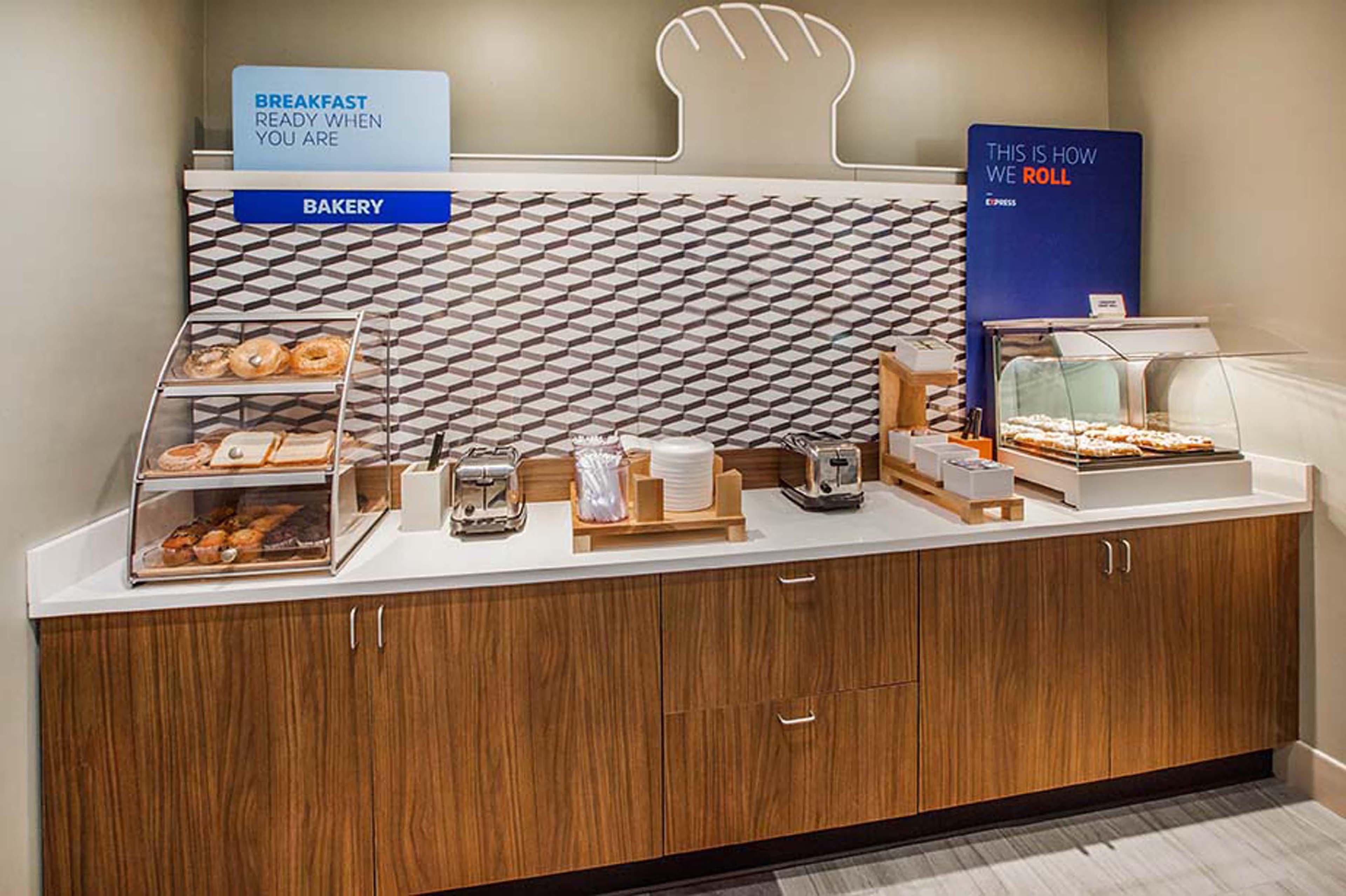 Holiday Inn Express Hotels- Hampton By Ihg Экстерьер фото