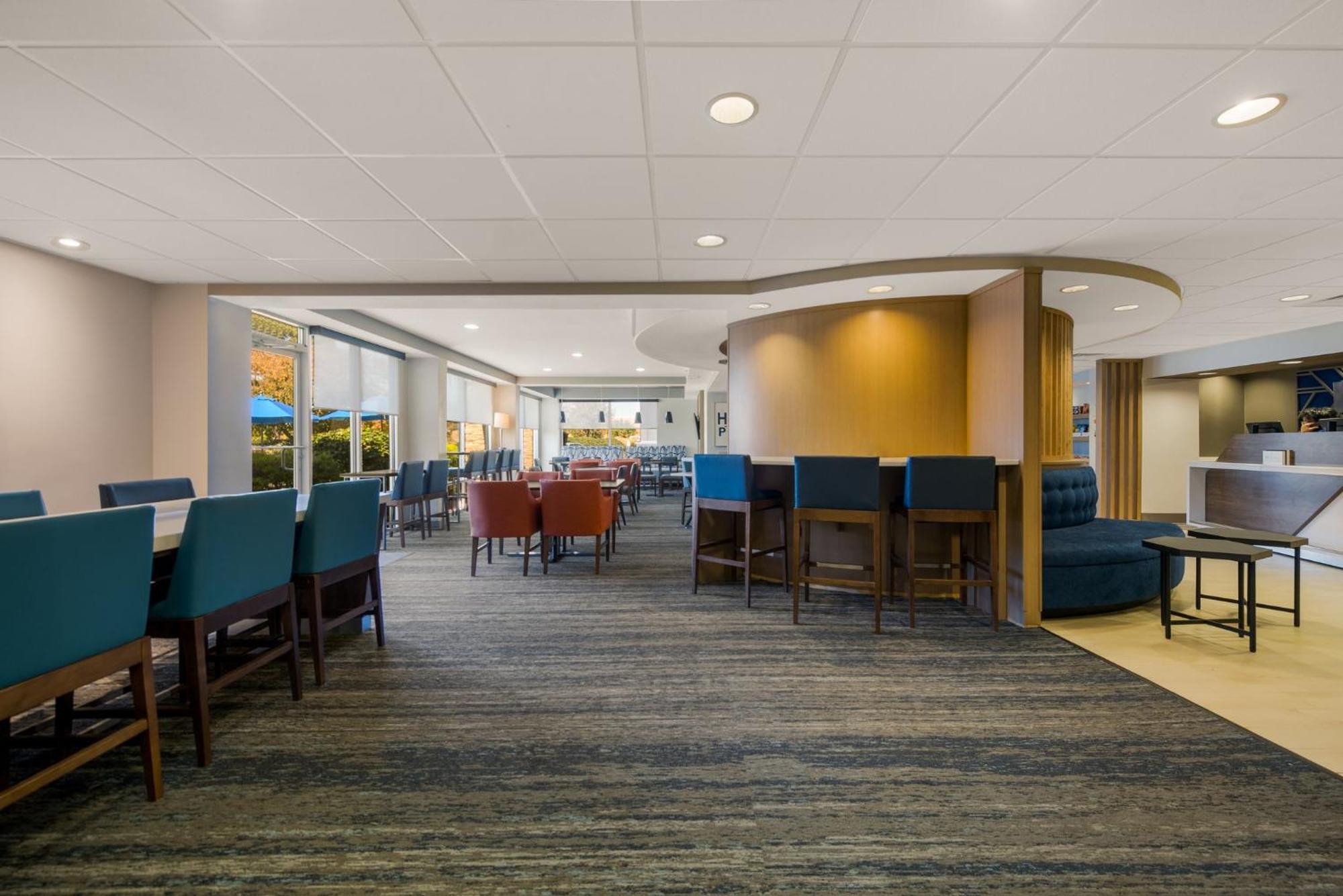 Holiday Inn Express Hotels- Hampton By Ihg Экстерьер фото